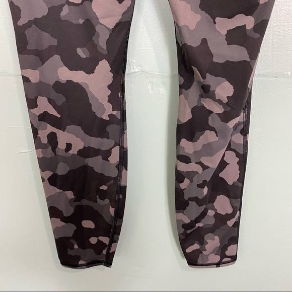 Athleta Lightning Camo‎ 7/8 Tights Grey Black Tan Sz ST Small Tall - Picture 7 of 10
